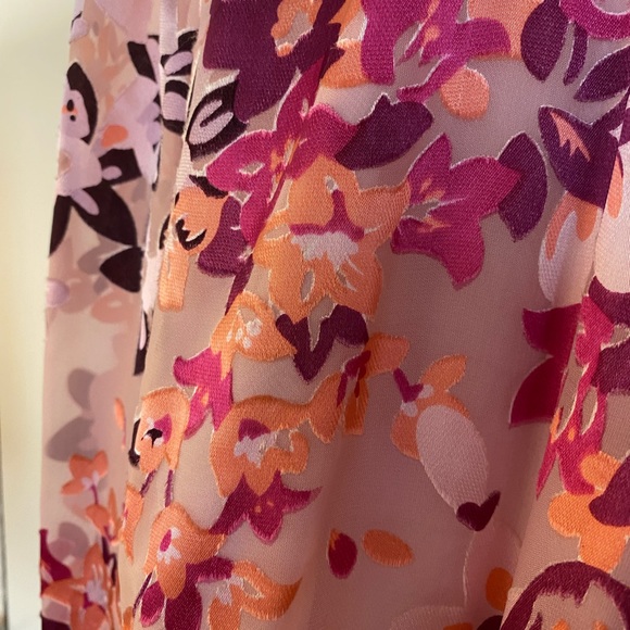 Tags still on beautiful floral wrap dress. - Picture 5 of 6